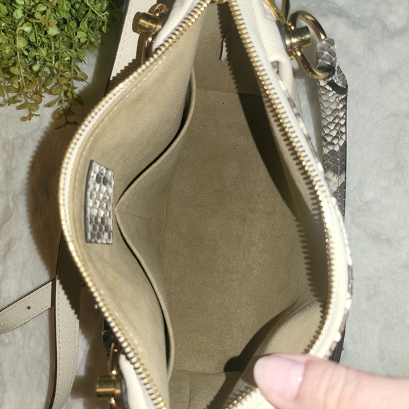 LOUIS VUITTON Creme Empreinte Monogram Leather Python V BB Tote Bag - RARE - Picture 7 of 14